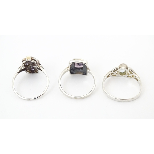 749 - Nine assorted silver rings (9)