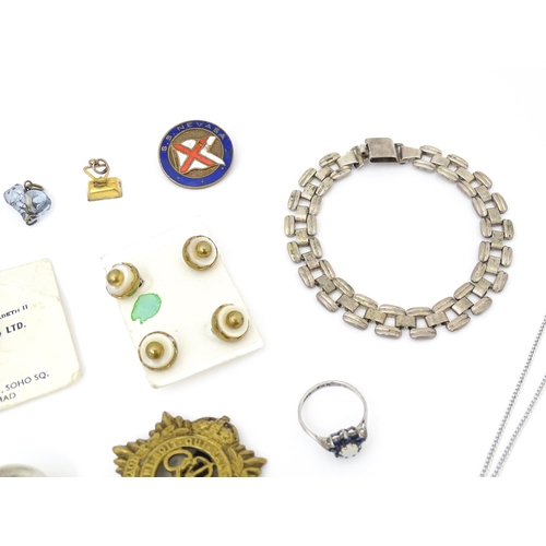 798 - A quantity of assorted jewellery etc. to include silver bracelets,  hallmarked silver pendant formed... 