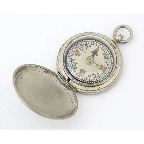 837 - A military British Army compass inscribed  ' MK VI 1940 F Barker & Son (1932) Ltd.  London, B2798 ' ... 