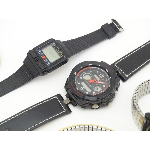 849 - Watchmakers / Repairers Interest : A quantity of assorted wristwatch / wrist watch cases, movements ... 