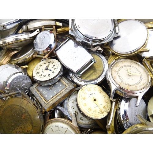 849 - Watchmakers / Repairers Interest : A quantity of assorted wristwatch / wrist watch cases, movements ... 