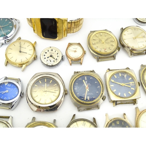 849 - Watchmakers / Repairers Interest : A quantity of assorted wristwatch / wrist watch cases, movements ... 