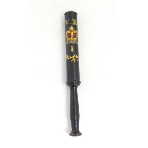 1213 - A Victorian turned wooden truncheon with painted decoration depicting a crown under the V.R cypher w... 