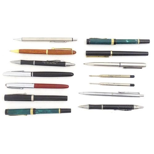 1217 - A quantity of mid to late 20thC fountain pens, including examples by Sheaffer, Platignum and Osmiroi... 