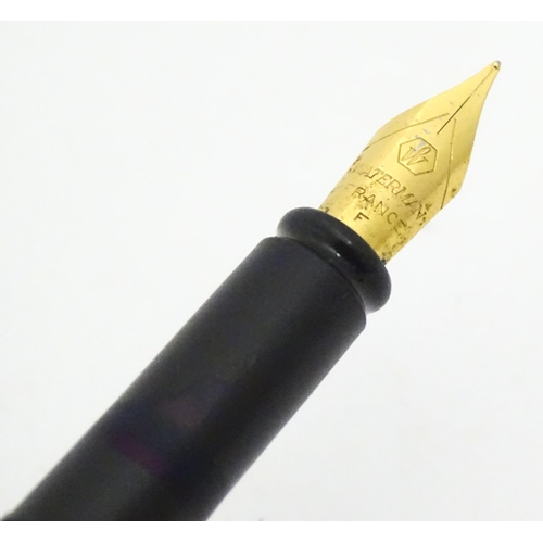 1221 - A cased Waterman 'Ideal' fountain pen, measuring  5 1/2