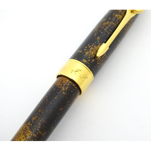 1227 - A Parker Sonnet fountain pen with 18K gold nib, c2004, together with a matching Parker Sonnet ballpo... 