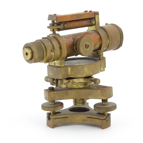 1251 - A 20thC surveyor's theodolite / surveyors level, by Stanley of London, no. 6481. Approx. 5 3/4