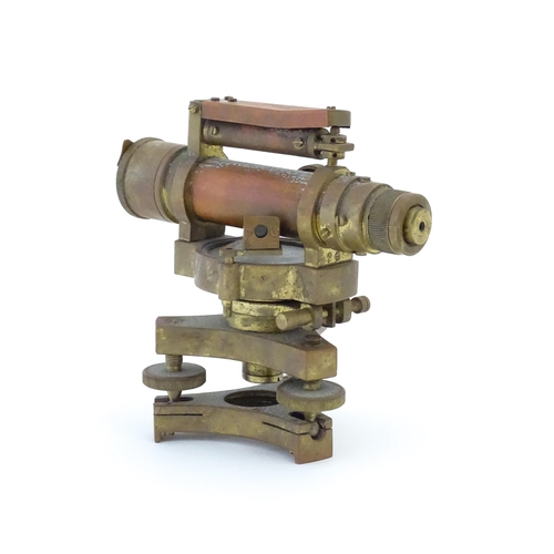 1251 - A 20thC surveyor's theodolite / surveyors level, by Stanley of London, no. 6481. Approx. 5 3/4