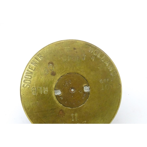 863 - Militaria : two items of trenchart , comprising an 25pdr artillery shell case ashtray, with Royal La... 