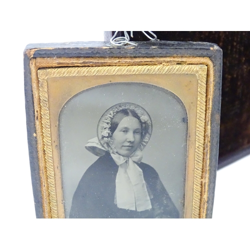 1269 - Four Victorian daguerreotype / ambrotype photographic portraits to include a portrait of a seated ge... 