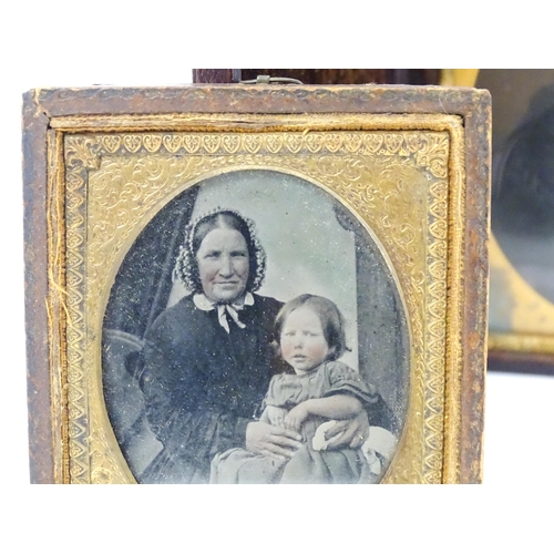 1269 - Four Victorian daguerreotype / ambrotype photographic portraits to include a portrait of a seated ge... 