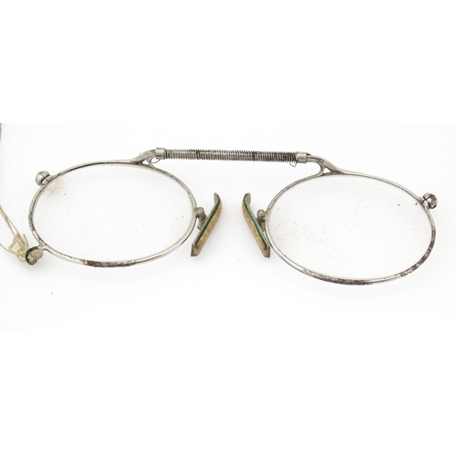 1281 - Assorted 19thC and later spectacles, to include a faux tortoiseshell shell example, pince nez, etc. ... 