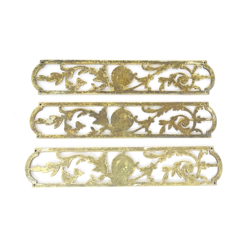 1309 - Three gilt metal finger plates with acanthus scroll and rosette detail. Approx. 9 3/4