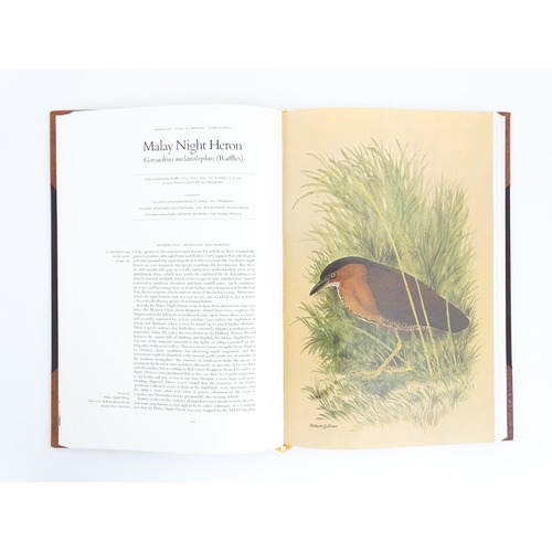 883 - Book: The Herons of the World, by James Hancock and Hugh Elliott, with paintings by Robert Gillmor a... 