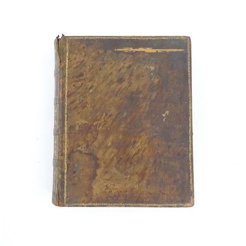 1055 - Book: The Royal Family Bible, Containing the Old and New Testaments according to the authorized vers... 