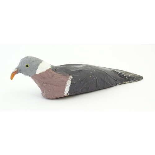 1169 - Shooting Interest: A quantity of 20thC papier mache decoy pigeons with painted detail. Approx. 14