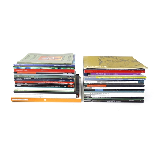 158 - A quantity of assorted auction catalogues / interiors magazines, etc. to include examples from Wooll... 