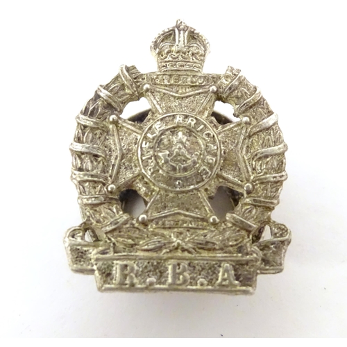 509 - Militaria : a Rifle Brigade Association lapel badge, formed as the regimental insignia (1816-1966.) ... 