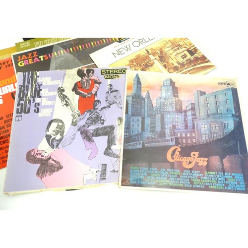 516 - A quantity of 20thC 33 rpm Vinyl records / LPs, - Jazz, comprising: The Panassie Sessions, In a Mell... 