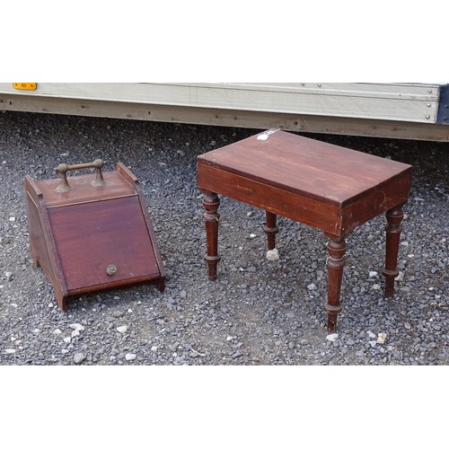 537 - A late 19th - early 20thC mahogany coal scuttle and bidet / commode frame, the largest 18