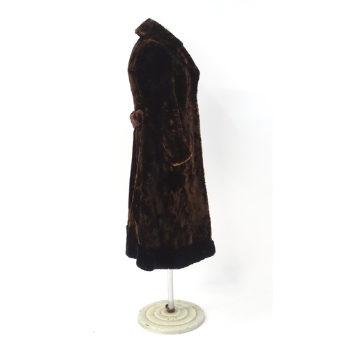 664 - Vintage fashion / clothing: A vintage, long length fur coat, chest measures 34