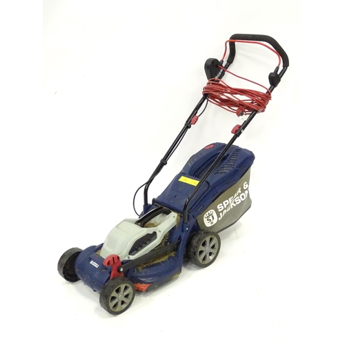 675 - A Spear and Jackson electric lawn mower