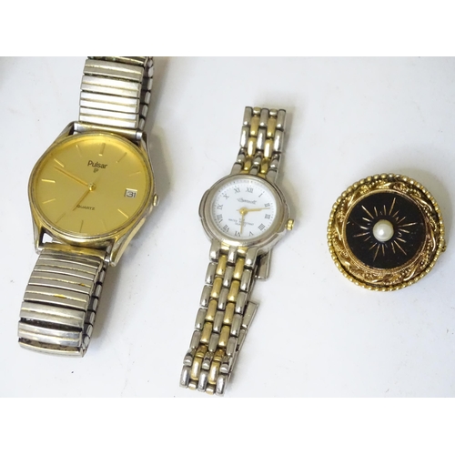 467 - Wristwatches : A quantity of assorted watches to include examples by Accurist, Sekonda, Pulsar, Disn... 