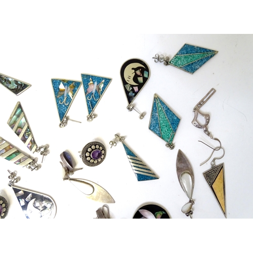 474 - A quantity of earrings to include some Mexican examples