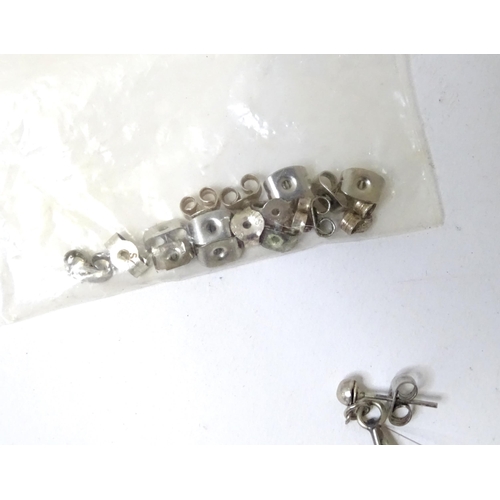 474 - A quantity of earrings to include some Mexican examples