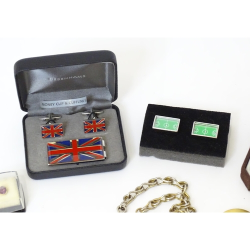 477 - Assorted miscellaneous items to include costume jewellery, cufflinks etc