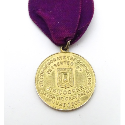 495 - Militaria: a WWII / World War 2 / WW2 / Second World War French Croix de Guerre medal, with colonial... 