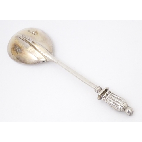 448 - A silver apostle spoon hallmarked Sheffield 1973, maker Royal Irish Silver Company. Approx. 6 1/4