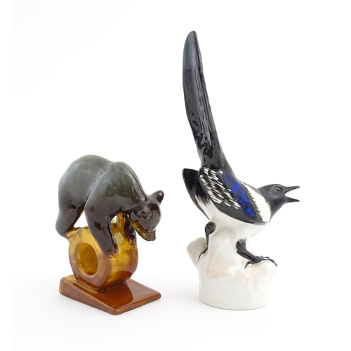 181 - Two Russian / USSR models of animals to include a bear by Konakovo, and a magpie bird by Lomonosov. ... 