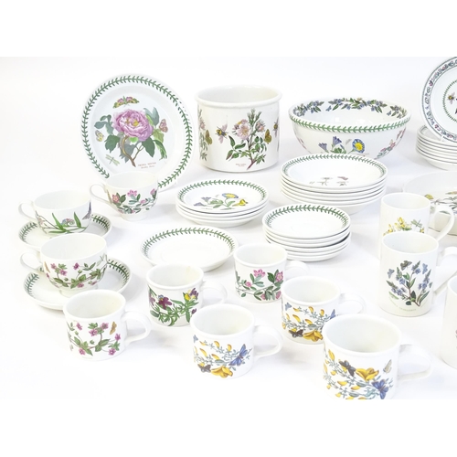 204 - A quantity of assorted Portmeirion wares in the The Botanic Garden and Variations patterns, to inclu... 