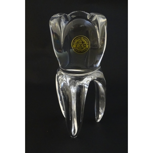 217 - An unusual glass model of a tooth bearing label for Cristallerie Portieux France. Approx 7