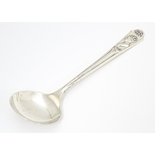 292 - An Edward VIII silver commemorative Coronation souvenir spoon hallmarked Sheffield 1936. Approx 5 1/... 