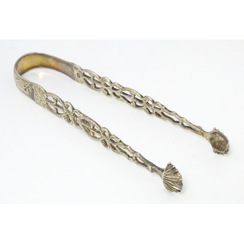 332 - 18thC Silver sugar tongs with shell formed grips. maker Philip Batchelor