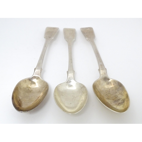 524 - A pair of Geo IV silver Fiddle pattern tablespoons, hallmarked London 1824, maker Thomas Wilkes Bark... 