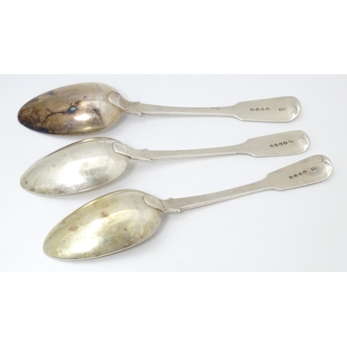 524 - A pair of Geo IV silver Fiddle pattern tablespoons, hallmarked London 1824, maker Thomas Wilkes Bark... 