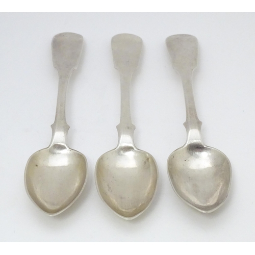 542 - Three 19thC Russian silver spoons, stamped ENNOEHR. Approx. 7 1/2