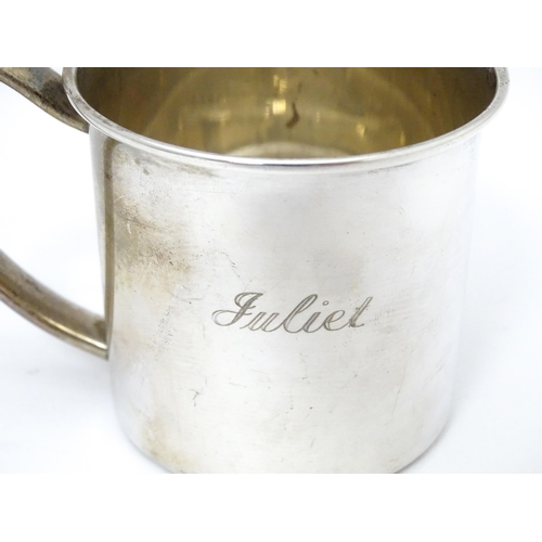 543 - A American sterling silver christening mug, maker Lunt Silversmiths of Massachusetts. Approx. 2 1/4