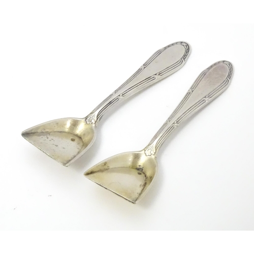 549 - A pair of WMF silver plate salt shovels. Approx. 2 3/8