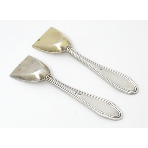 549 - A pair of WMF silver plate salt shovels. Approx. 2 3/8