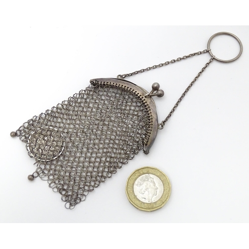 578 - A silver purse of chain mesh form, hallmarked Birmingham 1911, maker S. Blanckensee & Sons Ltd. Toge... 