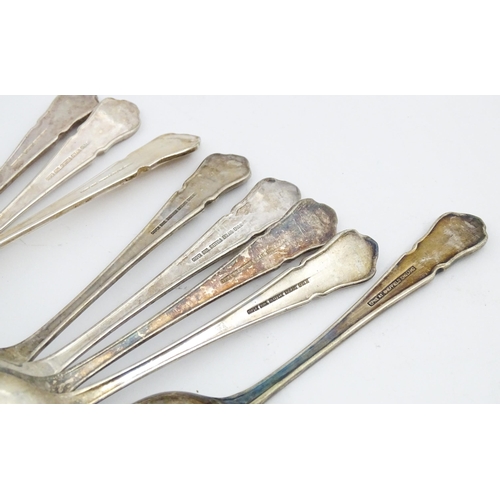 624 - A quantity of silver plate flatware / cutlery to include spoons, forks, fish eaters, etc.