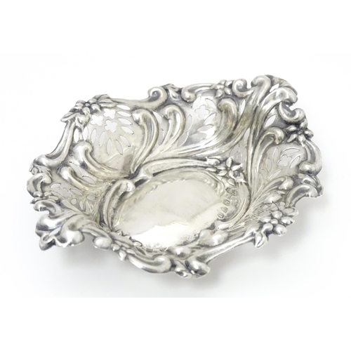 410 - A Victorian silver bonbon dish with pierced decoration hallmarked Chester 1897 maker George Nathan &... 