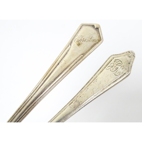 415 - Assorted silver items to include a preserve spoon hallmarked Birmingham 1907, maker Thomas Latham & ... 