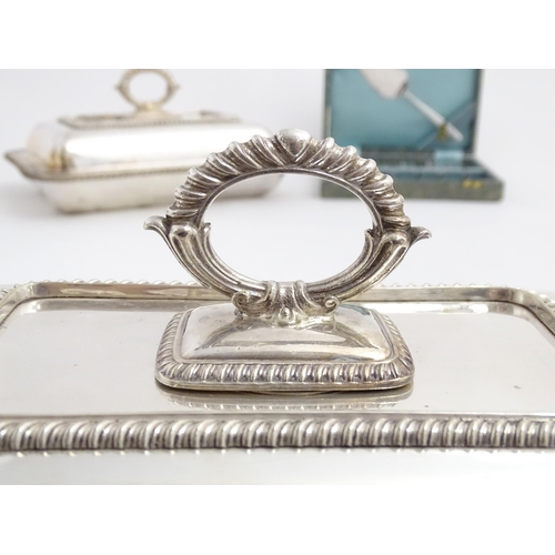 629 - A quantity of 19thC and later silver plated wares to include toast rack, entree dishes, cake forks, ... 