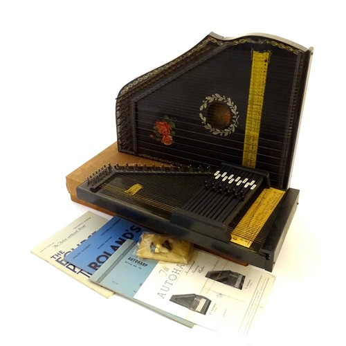 Musical Instruments a mid 20thC Autoharp by Oscar Schmidt, New Jersey