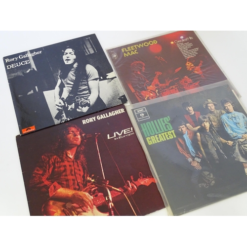 389 - Vinyl records : a quantity of 33rpm LPs, various artists - rock bands of the 60s & 70s, comprising J... 